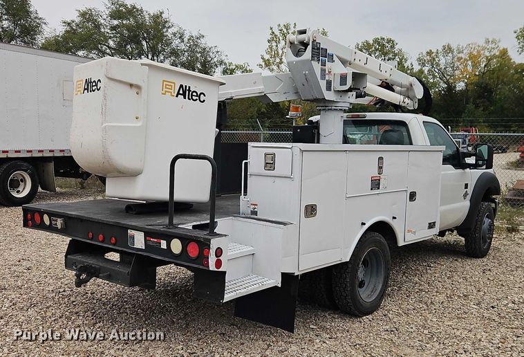 image for item EO4712 2014 Ford F550 bucket truck