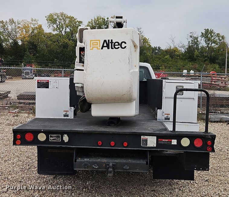 image for item EO4712 2014 Ford F550 bucket truck