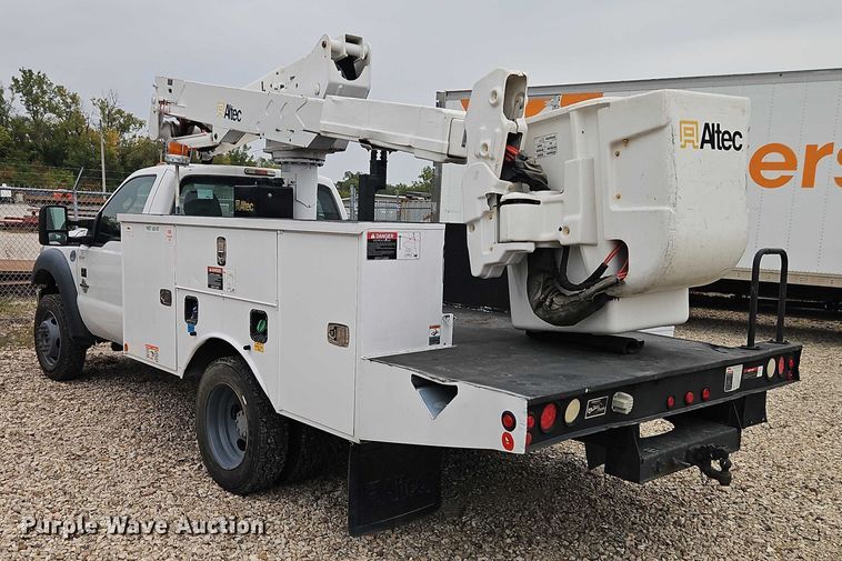 image for item EO4712 2014 Ford F550 bucket truck
