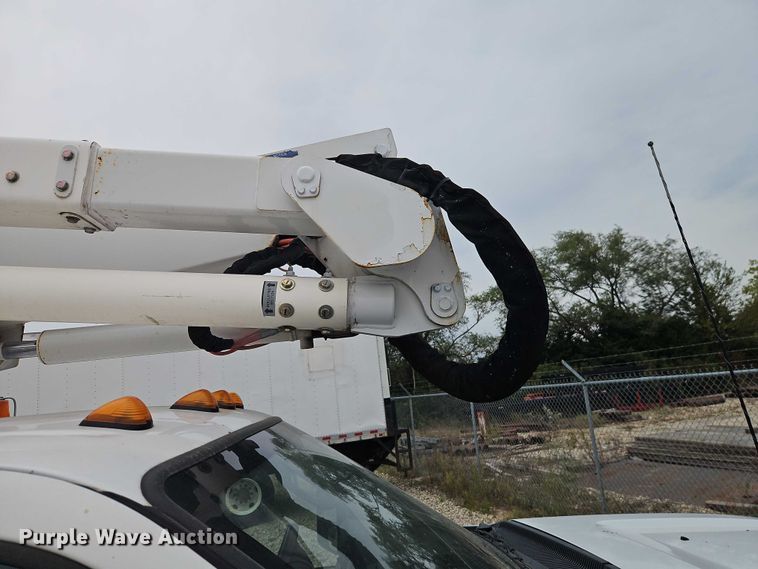 image for item EO4712 2014 Ford F550 bucket truck