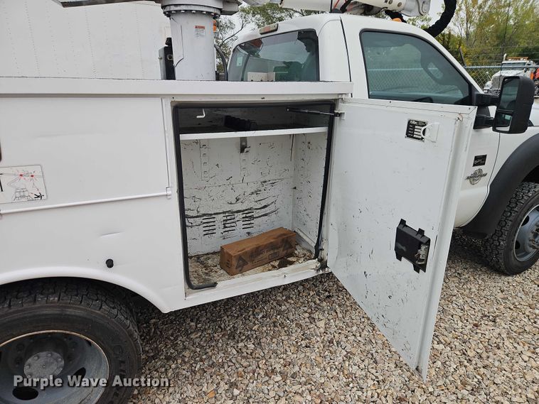 image for item EO4712 2014 Ford F550 bucket truck