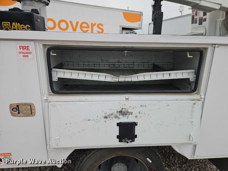 image for item EO4712 2014 Ford F550 bucket truck