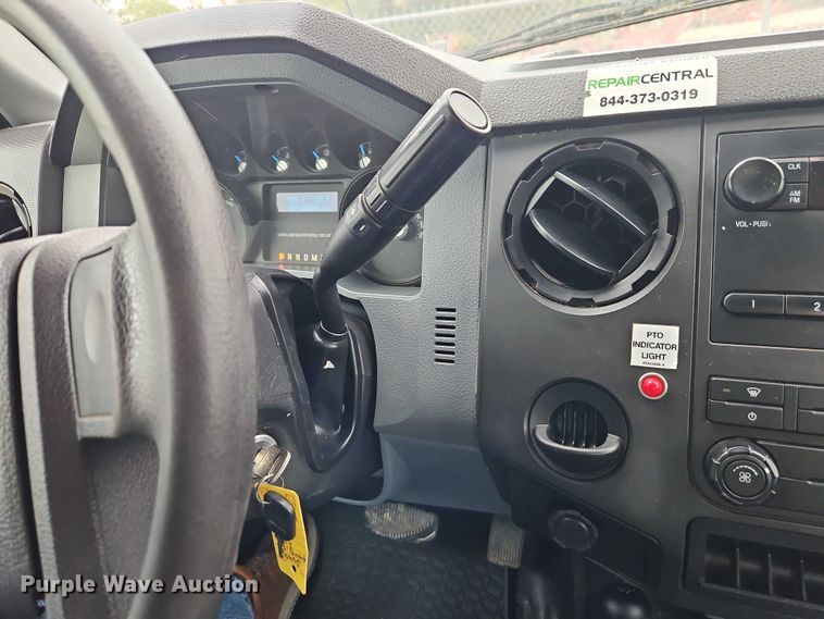 image for item EO4712 2014 Ford F550 bucket truck