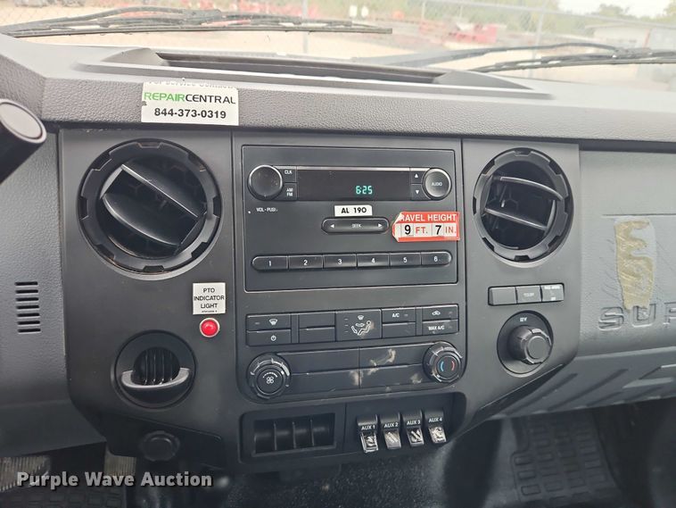 image for item EO4712 2014 Ford F550 bucket truck