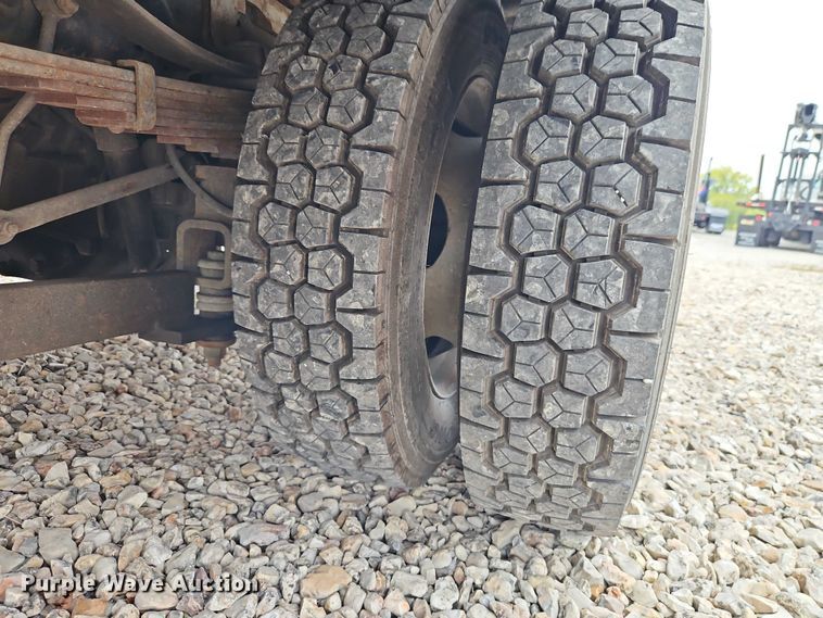 image for item EO4712 2014 Ford F550 bucket truck