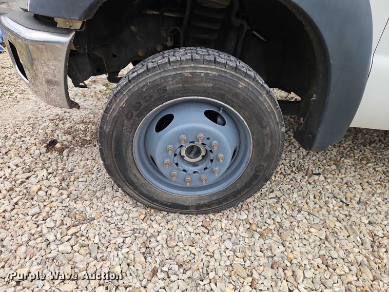 image for item EO4712 2014 Ford F550 bucket truck