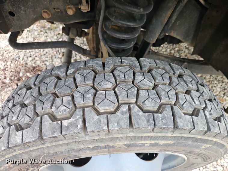 image for item EO4712 2014 Ford F550 bucket truck