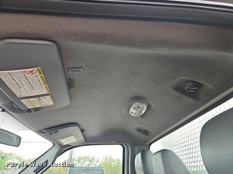 image for item EO4713 2016 Ford F550 flatbed truck