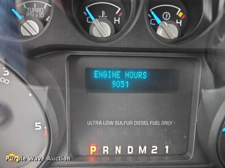 image for item EO4713 2016 Ford F550 flatbed truck