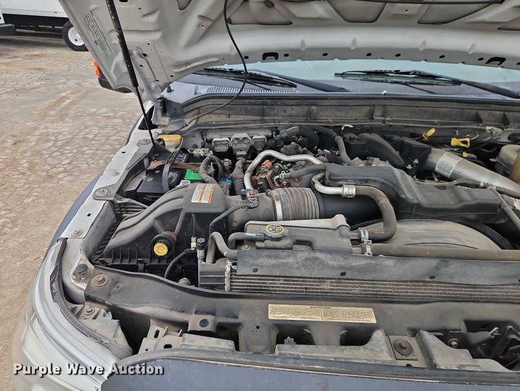 image for item EO4713 2016 Ford F550 flatbed truck