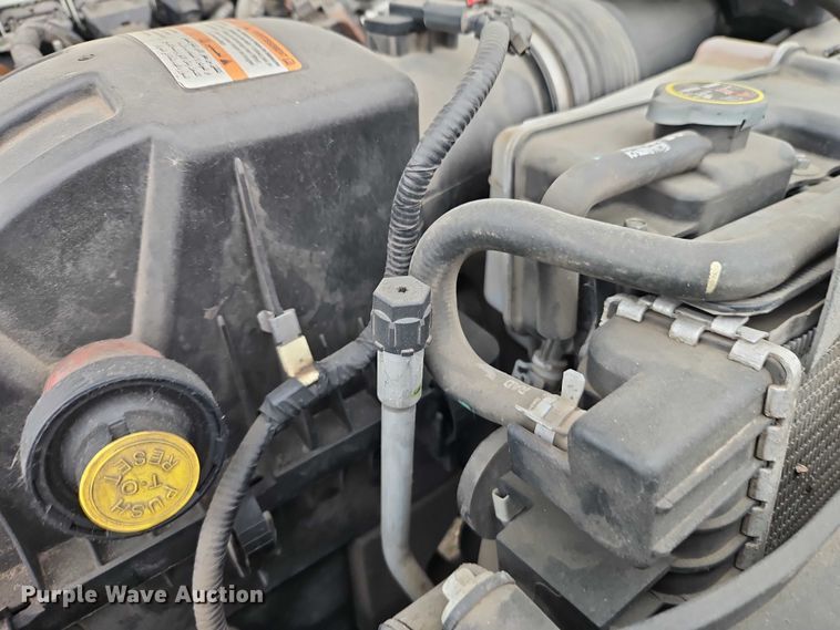 image for item EO4713 2016 Ford F550 flatbed truck