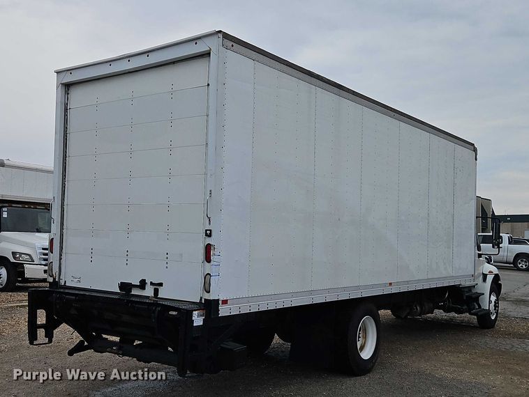 image for item EO4714 2019 International MA025 box truck
