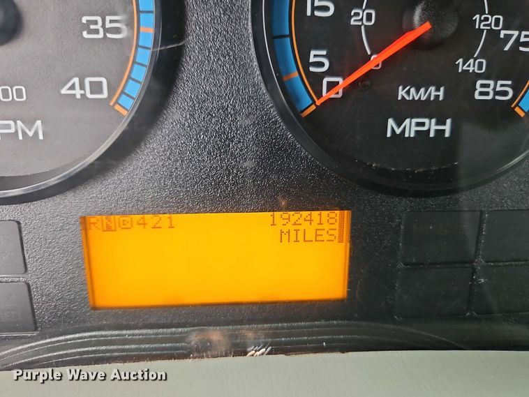 image for item EO4714 2019 International MA025 box truck