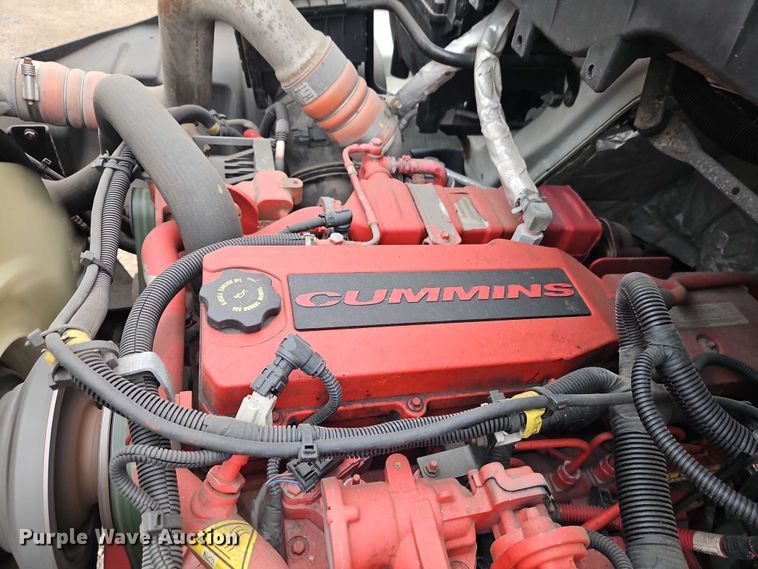 image for item EO4714 2019 International MA025 box truck