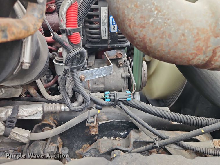 image for item EO4714 2019 International MA025 box truck