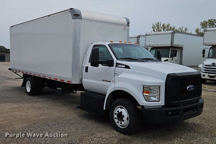 image for item EO4715 2017 Ford F650 box truck