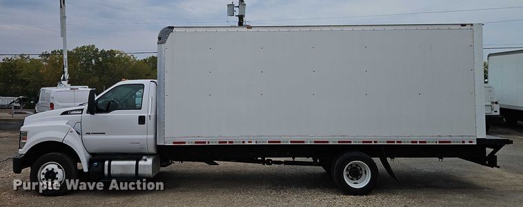 image for item EO4715 2017 Ford F650 box truck