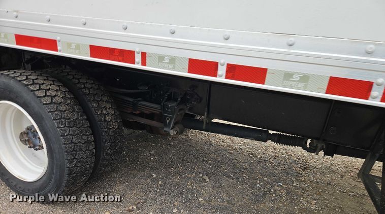 image for item EO4715 2017 Ford F650 box truck