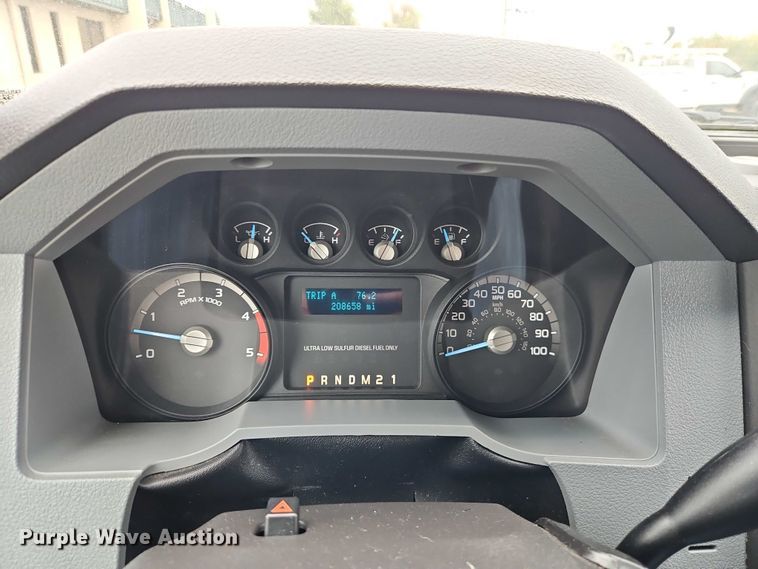 image for item EO4715 2017 Ford F650 box truck