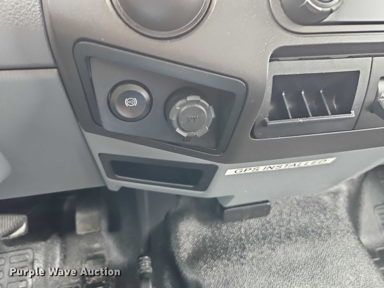 image for item EO4715 2017 Ford F650 box truck