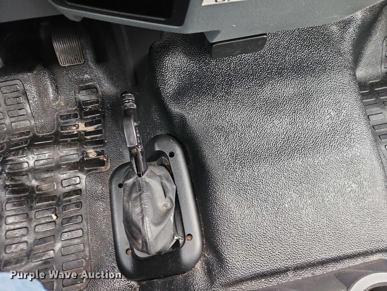 image for item EO4715 2017 Ford F650 box truck