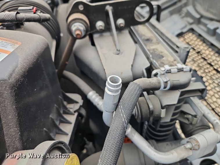 image for item EO4715 2017 Ford F650 box truck