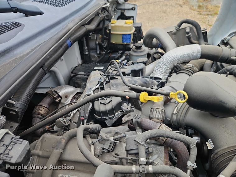 image for item EO4715 2017 Ford F650 box truck