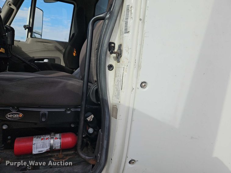 image for item EO4724 2014 International ProStar semi truck