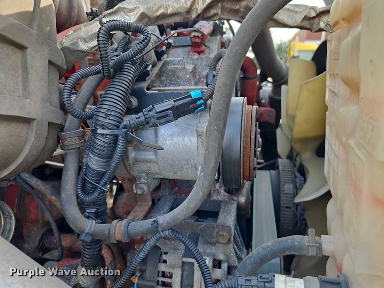 image for item EO4724 2014 International ProStar semi truck