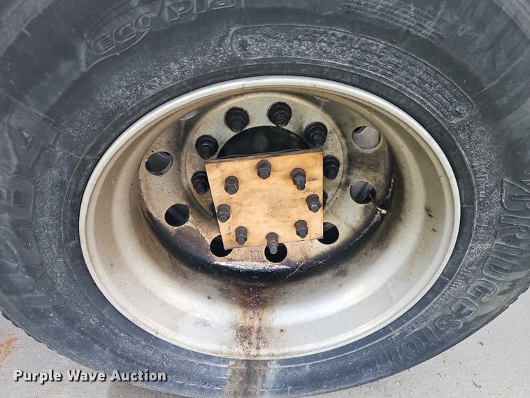 image for item EO4724 2014 International ProStar semi truck