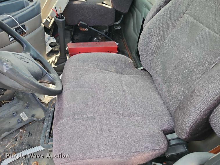 image for item EO4726 2017 Freightliner Cascadia semi truck