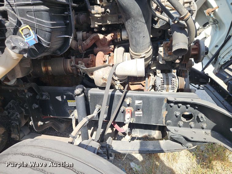 image for item EO4726 2017 Freightliner Cascadia semi truck