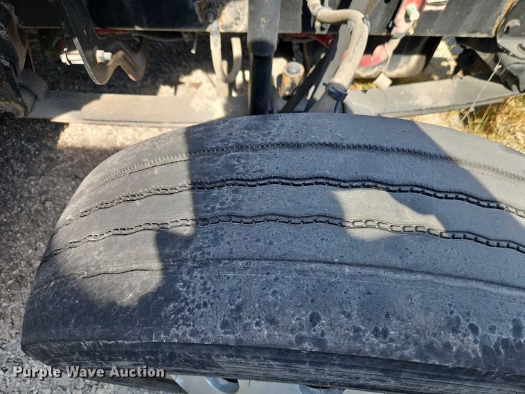 image for item EO4726 2017 Freightliner Cascadia semi truck