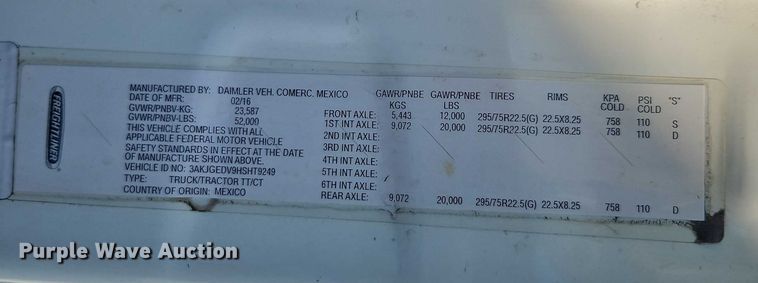 image for item EO4727 2017 Freightliner Cascadia semi truck