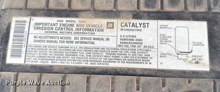 image for item EP0717 2006 GMC Savanna box truck