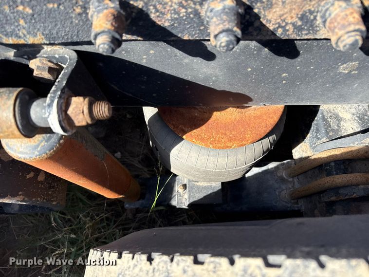 image for item EP0744 2006 Peterbilt 387 semi truck