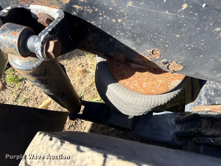 image for item EP0744 2006 Peterbilt 387 semi truck