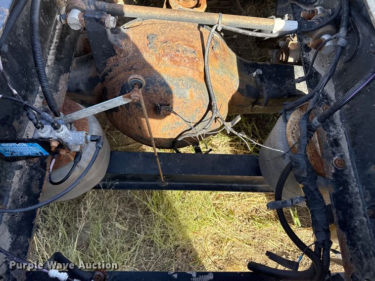 image for item EP0744 2006 Peterbilt 387 semi truck