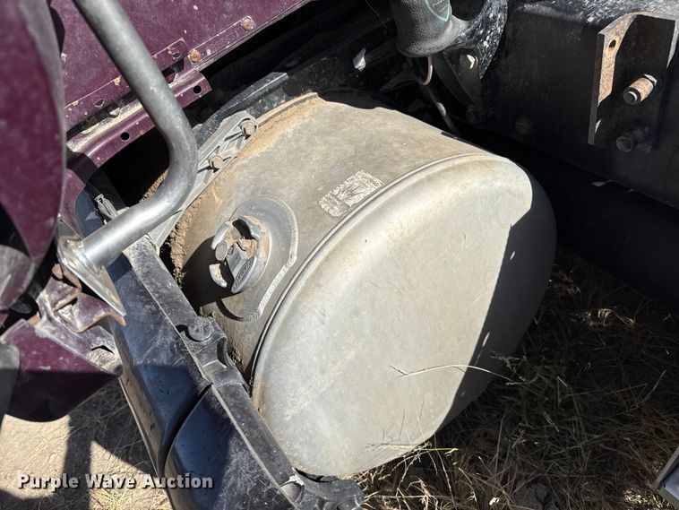 image for item EP0744 2006 Peterbilt 387 semi truck