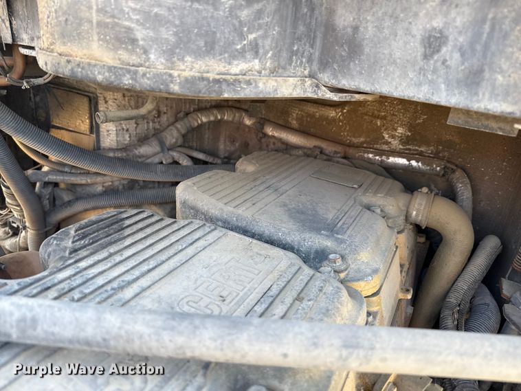 image for item EP0744 2006 Peterbilt 387 semi truck