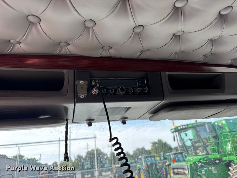 image for item ER0044 2007 Kenworth T800 semi truck