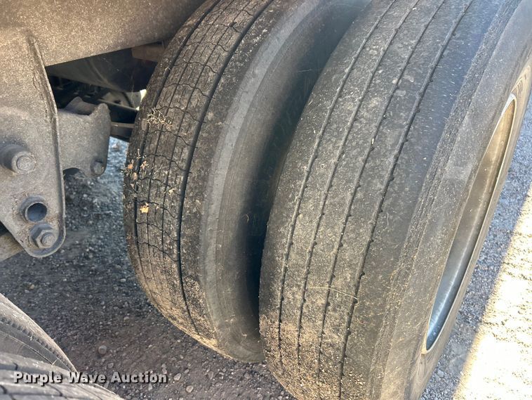 image for item ET3304 2008 Wabash DVHDHPC dry van trailer