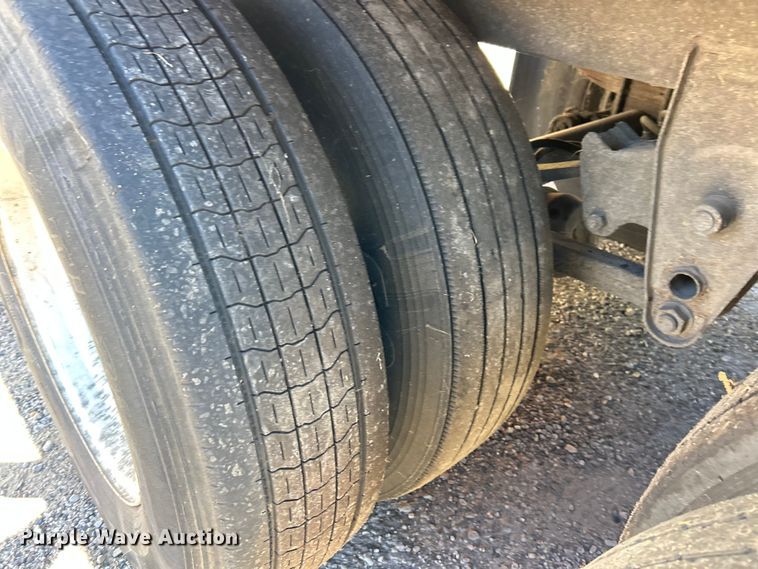 image for item ET3304 2008 Wabash DVHDHPC dry van trailer