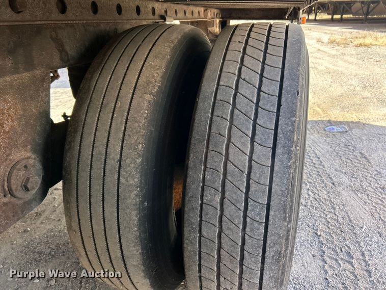 image for item ET3305 2006 Great Dane 7411T-SSLA dry van trailer