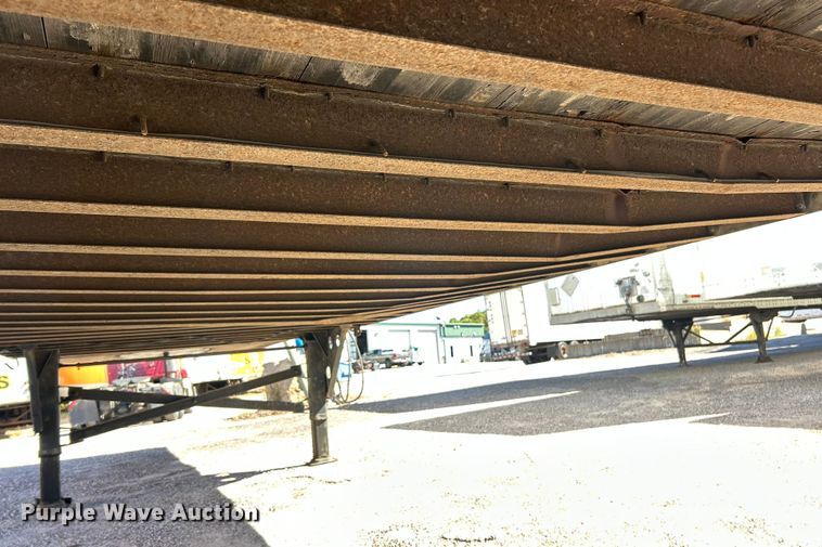 image for item ET3306 2012 Utility 4000D-X dry van trailer