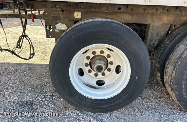 image for item ET3306 2012 Utility 4000D-X dry van trailer