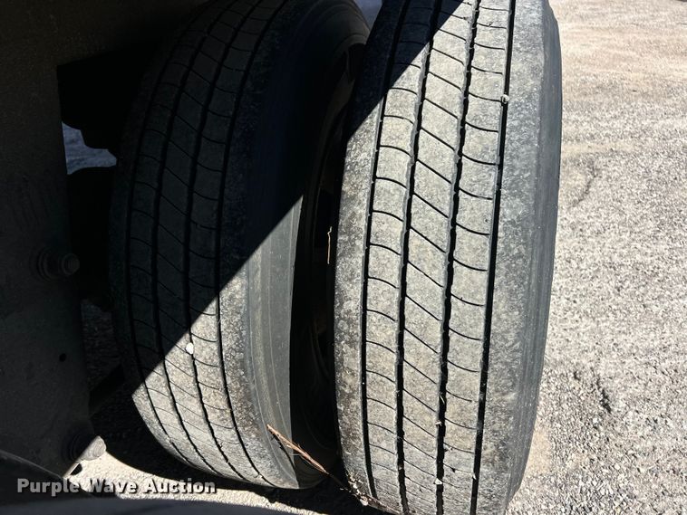 image for item ET3307 2007 Wabash DVCVHPC dry van trailer