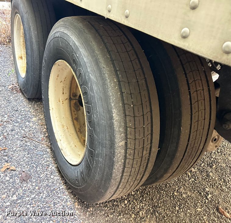 image for item ET3309 2005 Great Dane 7411T-SSLA dry van trailer