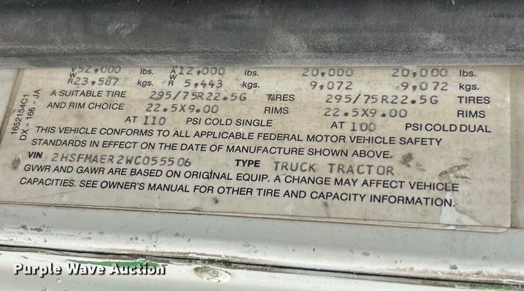 image for item ET3330 1998 International 9200 semi truck