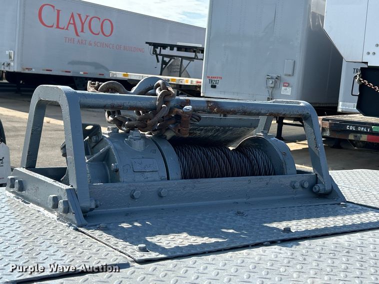 image for item ET3358 1998 Trail King TK70HT-462 drop deck hydraulic tail equipment trailer